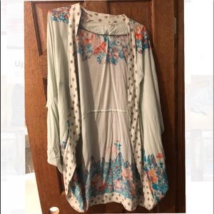 Sheet like kimono very comfy and beautiful colors